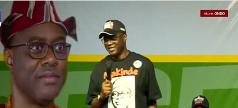 Makinde Steals Show in Akure: Oyo Governor Jumps Off Stage To Prove Fitness For Presidency
