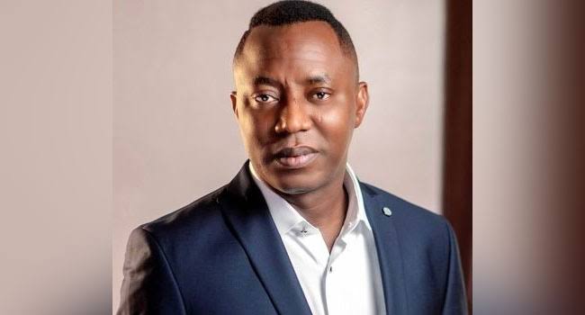 “You Have No Right to Call Me a Tout” — Sowore Confronts Lawyer at High Court in Heated Exchange